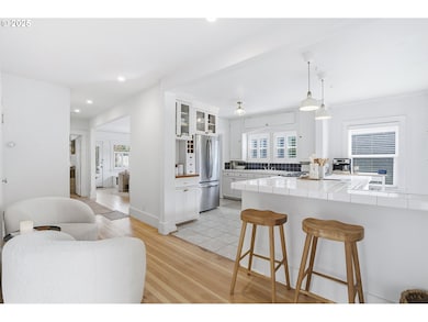 16 S Boundary St, Portland, OR 97239 - photo 7