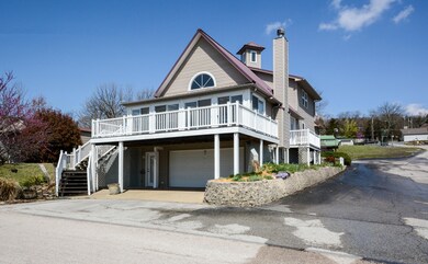Front of Home Hollister Branson