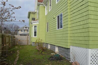 201 Wheatfield St, North Tonawanda, NY 14120 - photo 5