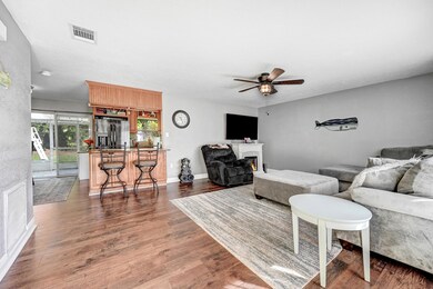 7093 Bayfront Rd - Pic 4