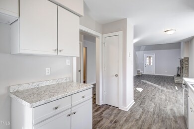 Kitchen-Food Pantry