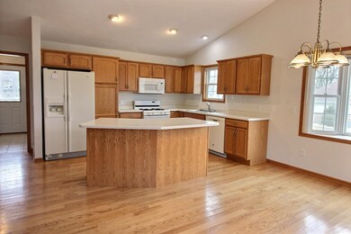 388 Sterling Dr unit 14, Oregon, WI 53575 - photo 6