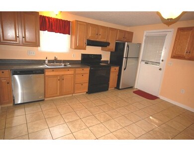 274 W Central St unit 274, Franklin, MA 02038 - photo 2