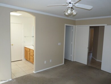 MASTER BEDROOM (2)