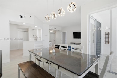 Village By The Bay @ Aventura unit 12210, Aventura, FL 33160 - photo 4