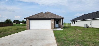 630 S Garrett Ave, Ennis, TX 75119 - photo 5