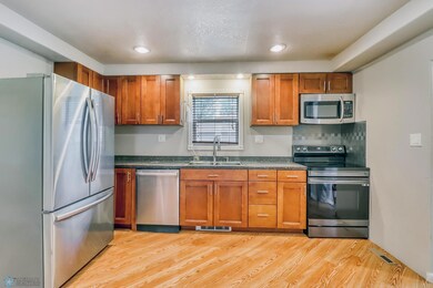 Kitchen1_0.jpg