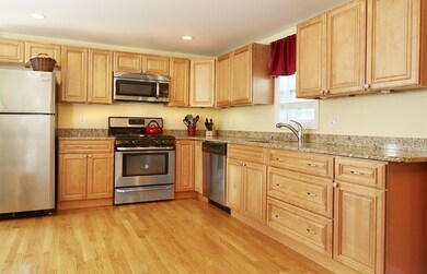 6 Lake Cir, Saugus, MA 01906 - photo 6