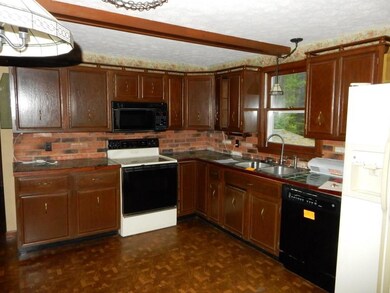 104 Sinnott Rd, Arundel, ME 04046 - photo 3