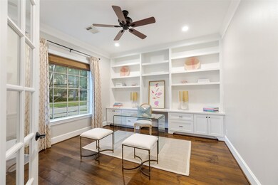 12954 Hermitage Ln, Houston, TX 77079 - photo 5