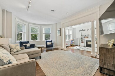 10 Fuller St unit 2, Brookline, MA 02446 - photo 2