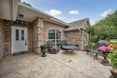 1505 Donna Ln, Bedford, TX 76022 - photo 3