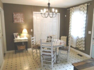 306 Cessna Ln, Shelbyville, TN 37160 - photo 6