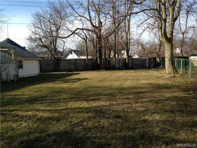 196 Thompson St, North Tonawanda, NY 14120 - photo 5