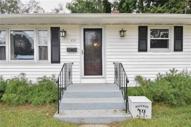 171 Burbank Dr, Warwick, RI 02886 - photo 2