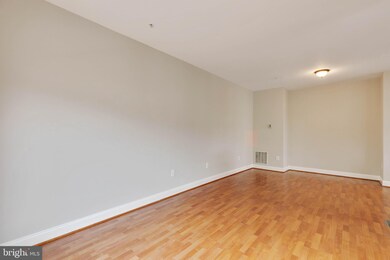 46340 Pryor Square, Sterling, VA 20165 - photo 2