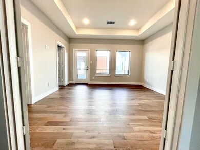 803 Thornton Rd unit B, Houston, TX 77018 - photo 2