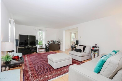 13 Thornhill Rd, Riverside, CT 06878 - photo 5