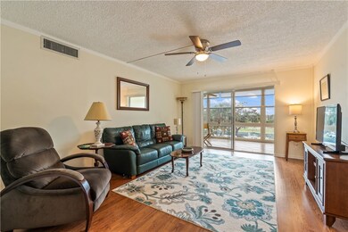 275 Date Palm Rd unit 403, Vero Beach, FL 32963 - photo 3