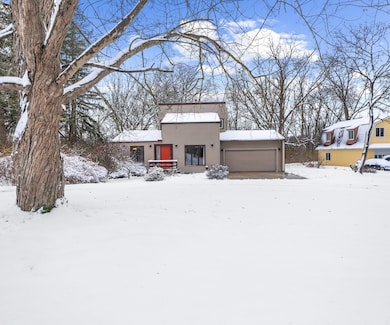 2050 Chalmers Dr, Ann Arbor, MI 48104 - photo 3