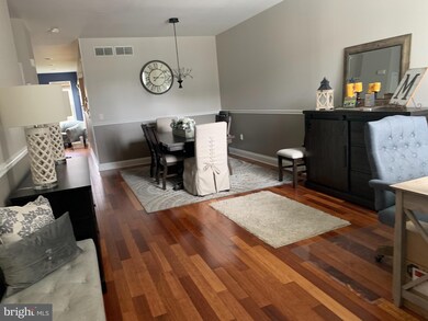 305 Chancellor Dr, Woodbury, NJ 08096 - photo 4