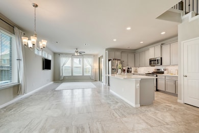 3813 Lancer Cir, Pearland, TX 77581 - photo 5