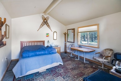 8859 Split Rail Rd, La Pine, OR 97739 - photo 4