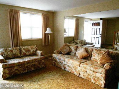 1102 Halstead Rd, Parkville, MD 21234 - photo 6