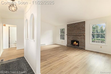 538 Autumn Dr, Flushing, MI 48433 - photo 5