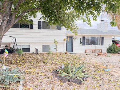 948 N 2050 East Cir, Saint George, UT 84770 - photo 2