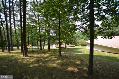 622 Weber Ln, Berkeley Springs, WV 25411 - photo 6