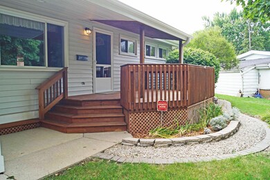 Front Deck/Porch