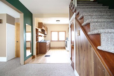 1925 Clay St, Cedar Falls, IA 50613 - photo 4