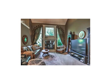 2-story great room with great windows