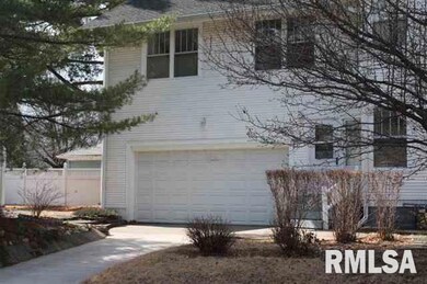 1027 E High St, Davenport, IA 52803 - photo 2