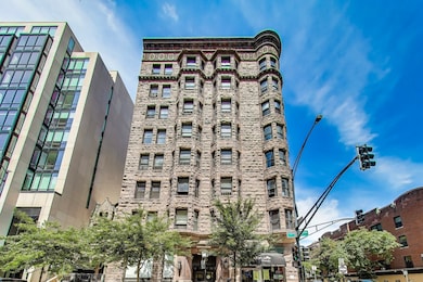 2800 N Pine Grove Ave unit 8A, Chicago, IL 60657 - photo 2