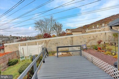 1353 Walnut St, Reading, PA 19604 - photo 4