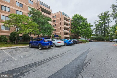 2903 Fall Staff Apt Fallstaff Rd unit 601, Baltimore, MD 21209 - photo 2