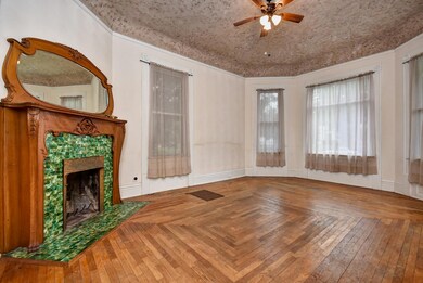 Very Spacious Home