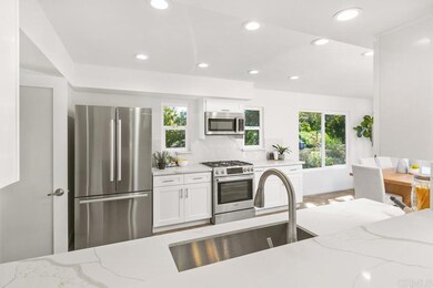 330 Rosemary Ln, Encinitas, CA 92024 - photo 7