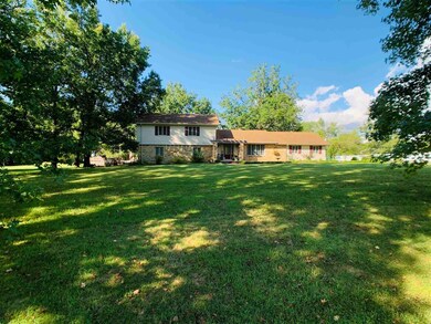 1610 Mchaney Rd, Harrisburg, IL 62946 - photo 3