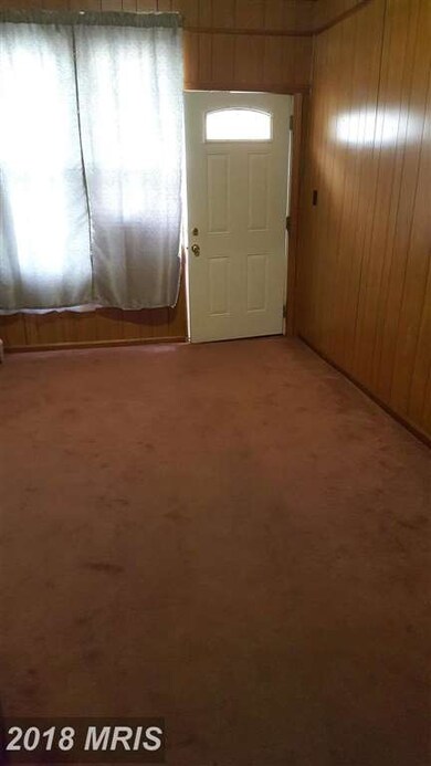 132 N Locust St, Hagerstown, MD 21740 - photo 3