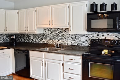 25 Valley Crossing Cir, Cockeysville, MD 21030 - photo 5