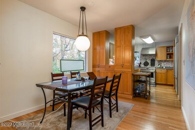 1331Hillcrest-15
