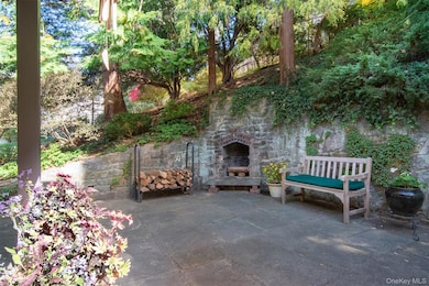 72 Magnolia Dr, Dobbs Ferry, NY 10522 - photo 4