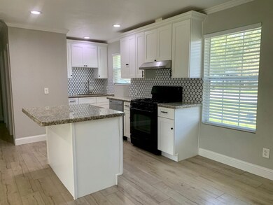 10326 Buena Park Dr, Houston, TX 77089 - photo 5