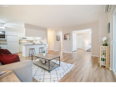 2005 Tibbetts Dr unit 203, Longview, WA 98632 - photo 5