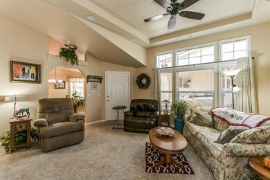 210 NW Creekside Dr, Grants Pass, OR 97526 - photo 3