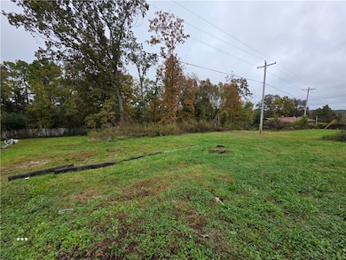 “Spacious Mobile Home Pads in Rogers, AR – Minutes from Beaver Lake, Downtown Rogers, and NWA Corridors! Affordable, utility-ready spaces in a safe, quiet community. Reserve yours today!”