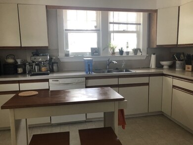 849 Beacon St unit 2, Newton, MA 02459 - photo 3